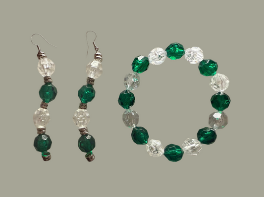 Green bracelet & ear rings