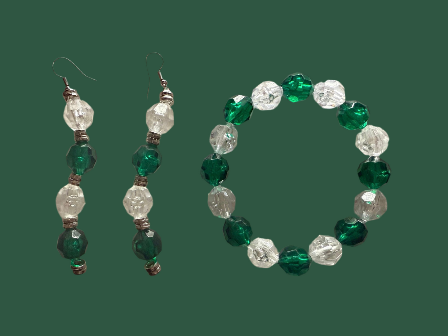 Green bracelet & ear rings